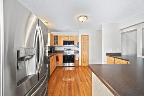 Tiny photo for 5648 Larksdale Drive, Galloway, OH 43119 (MLS # 226003180)