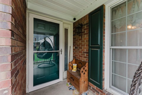 Tiny photo for 1010 Acorn Bay Drive, Galloway, OH 43119 (MLS # 226036537)