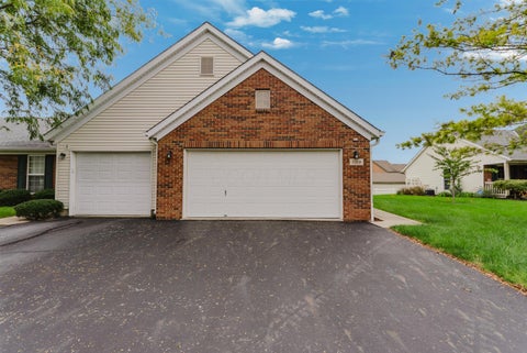 Tiny photo for 1010 Acorn Bay Drive, Galloway, OH 43119 (MLS # 226036537)
