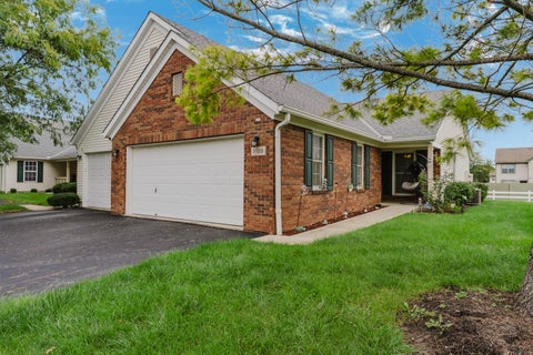 Tiny photo for 1010 Acorn Bay Drive, Galloway, OH 43119 (MLS # 226036537)