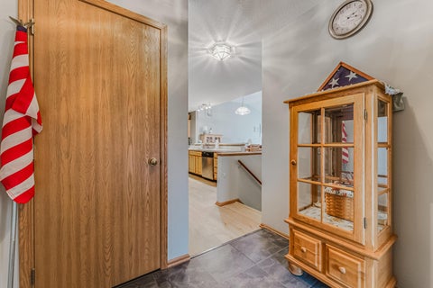 Tiny photo for 1010 Acorn Bay Drive, Galloway, OH 43119 (MLS # 226036537)
