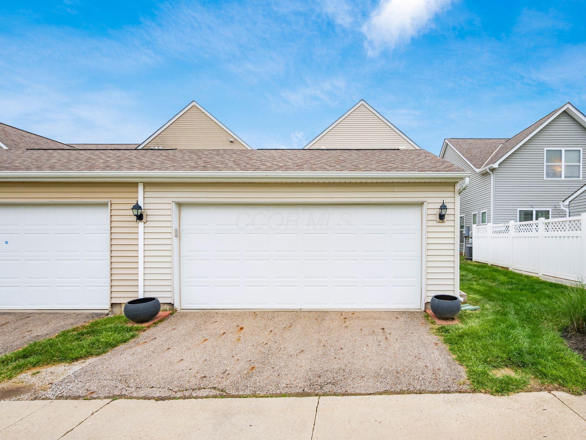 7879 Ashenden Drive, Blacklick, Ohio image 30