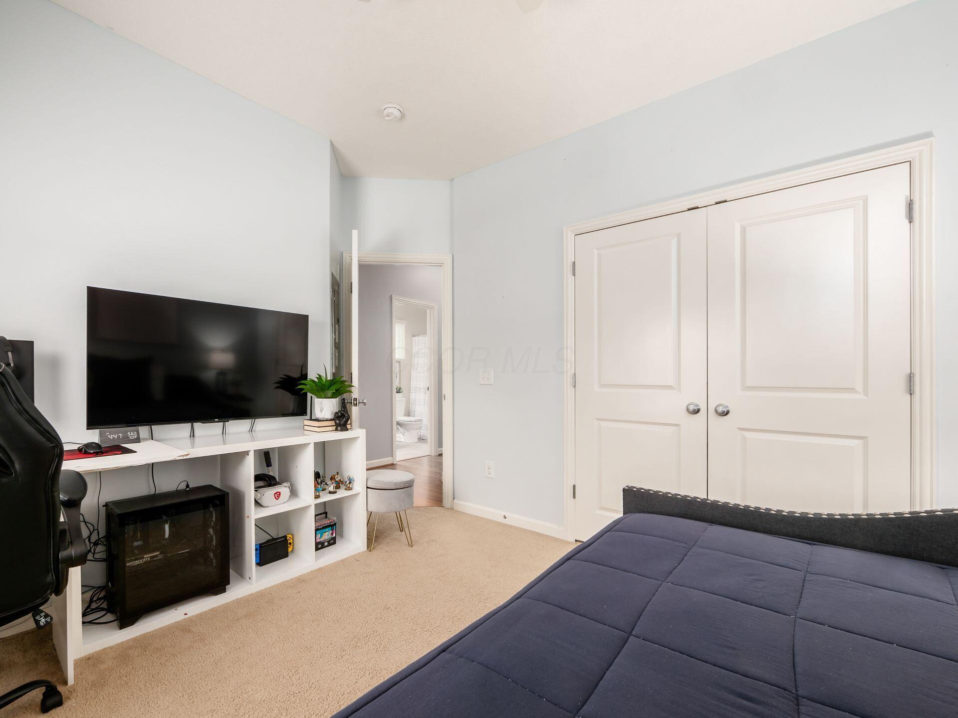 7879 Ashenden Drive, Blacklick, Ohio image 26