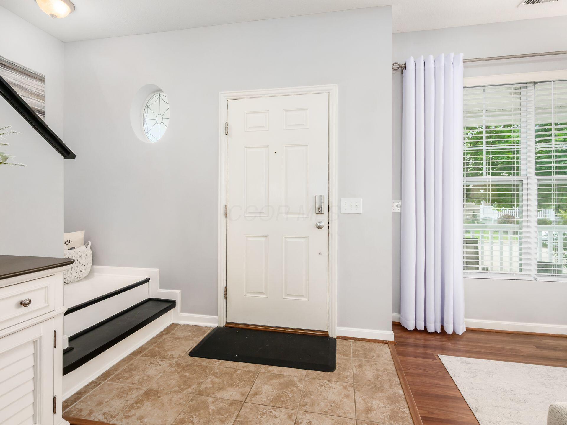 7879 Ashenden Drive, Blacklick, Ohio image 3
