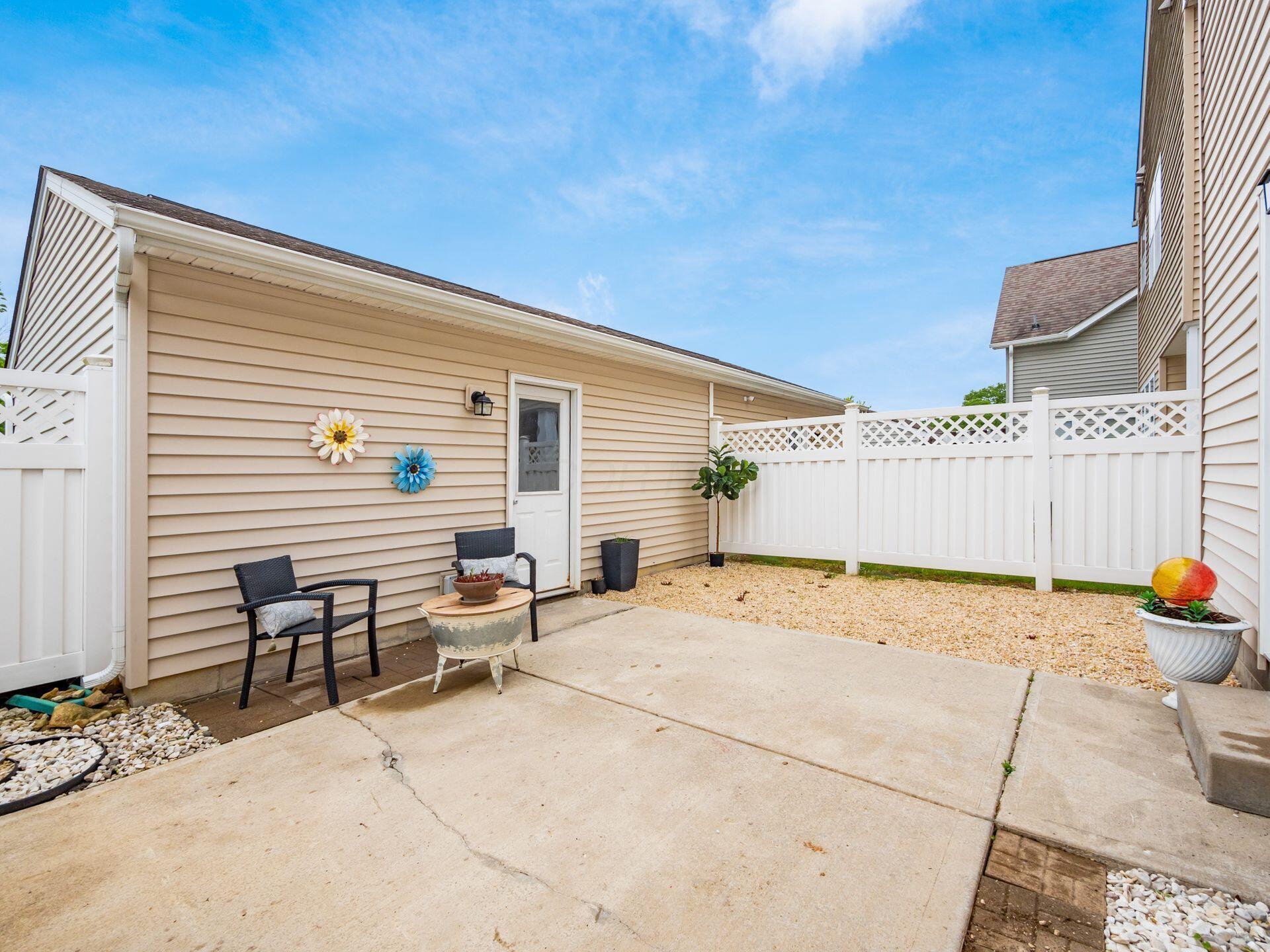 7879 Ashenden Drive, Blacklick, Ohio image 29