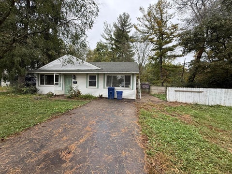 Photo of 2462 Dawnlight Avenue, Columbus, OH 43211 (MLS # 226039947)