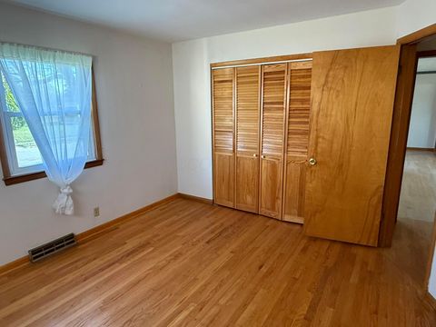 Tiny photo for 41 Westmoor Drive, London, OH 43140 (MLS # 226007282)