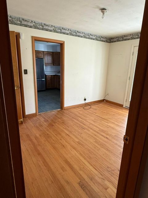 Tiny photo for 41 Westmoor Drive, London, OH 43140 (MLS # 226007282)