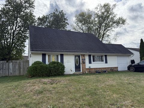 Photo of 2873 Woodgrove Drive, Grove City, OH 43123 (MLS # 225038510)