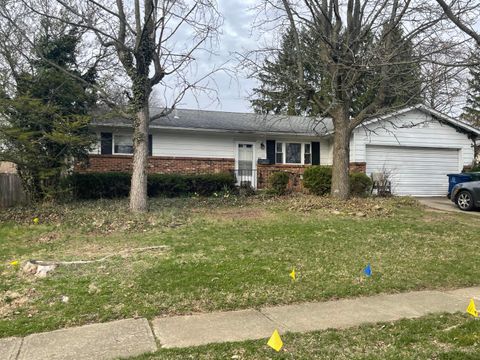 Photo of 1806 Balsamridge Road, Columbus, OH 43229 (MLS # 226009073)