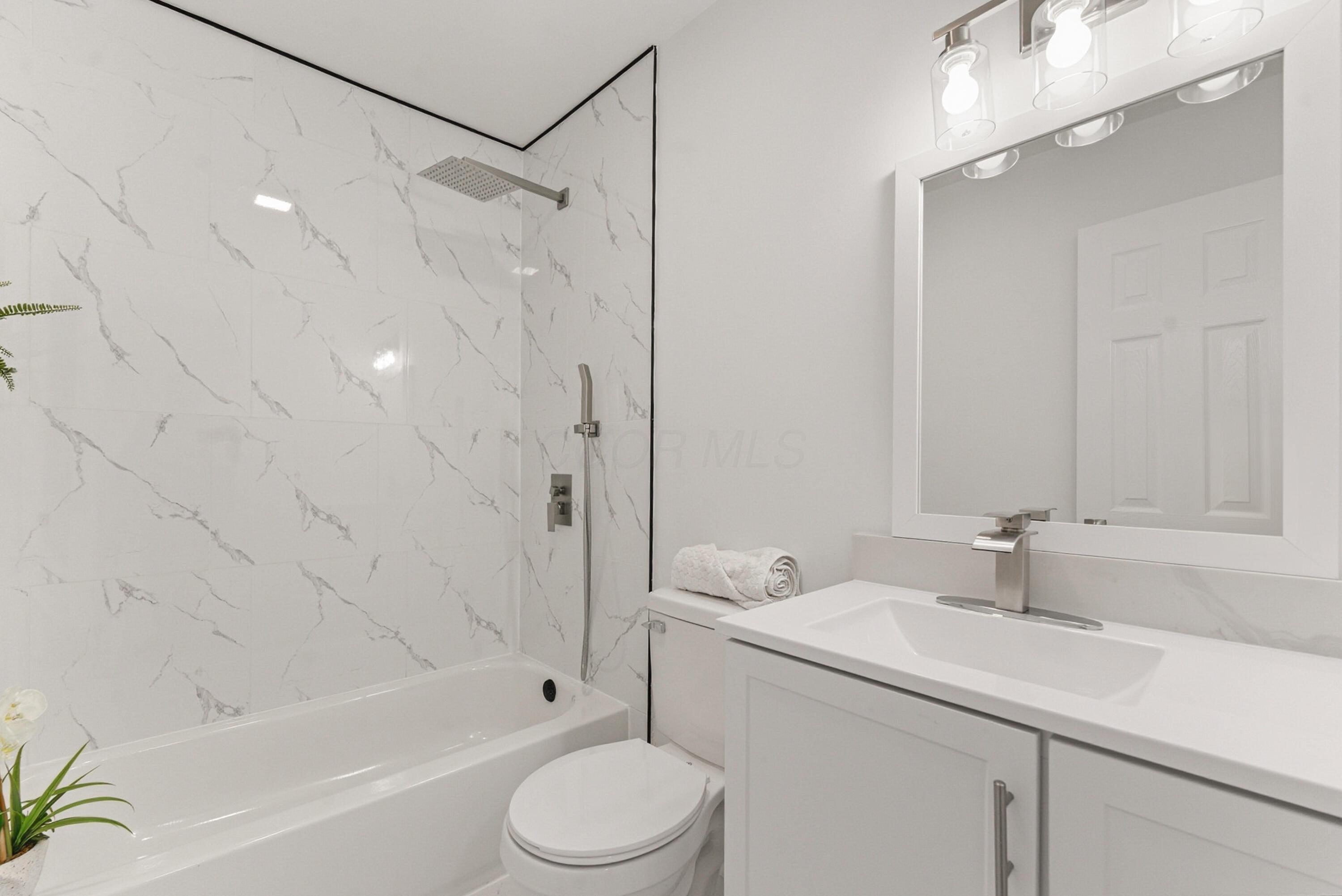 514 S Napoleon Avenue