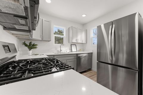 Tiny photo for 514 S Napoleon Avenue, Columbus, OH 43213 (MLS # 226003501)