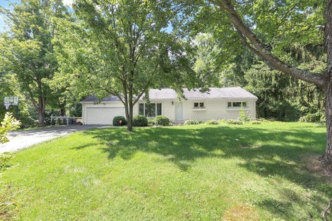 Photo of 227 Olentangy View Drive, Delaware, OH 43015 (MLS # 226036434)