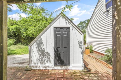 Tiny photo for 3145 E Broad Street, Columbus, OH 43209 (MLS # 226024519)