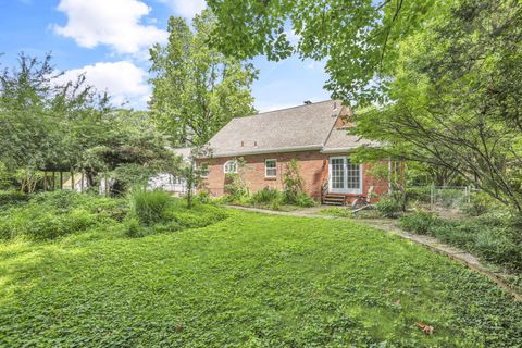 Tiny photo for 3145 E Broad Street, Columbus, OH 43209 (MLS # 226024519)