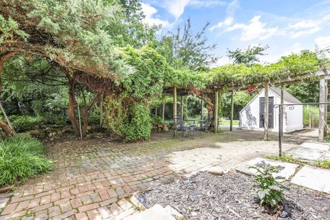 Tiny photo for 3145 E Broad Street, Columbus, OH 43209 (MLS # 226024519)
