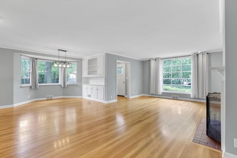 Tiny photo for 3145 E Broad Street, Columbus, OH 43209 (MLS # 226024519)