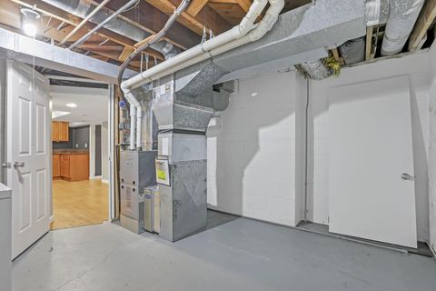 Tiny photo for 3145 E Broad Street, Columbus, OH 43209 (MLS # 226024519)