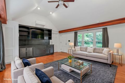 Tiny photo for 3145 E Broad Street, Columbus, OH 43209 (MLS # 226024519)