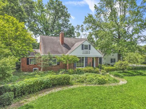 Tiny photo for 3145 E Broad Street, Columbus, OH 43209 (MLS # 226024519)