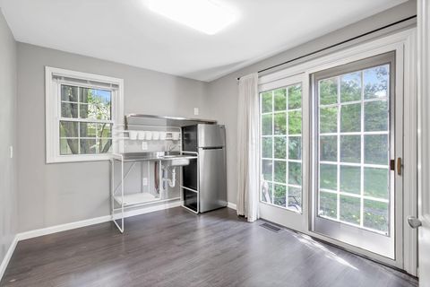 Tiny photo for 3145 E Broad Street, Columbus, OH 43209 (MLS # 226024519)