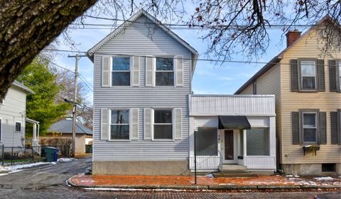 Photo of 746 Beech Street, Columbus, OH 43206 (MLS # 225046028)