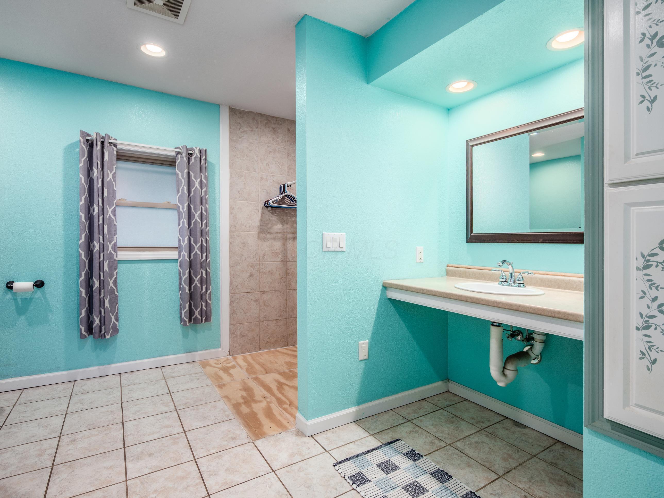 1570 Nob Hill Road, Zanesville, Ohio image 22
