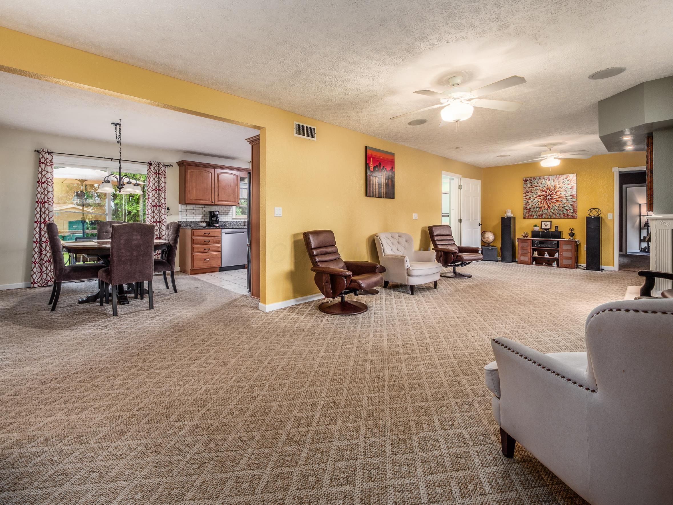 1570 Nob Hill Road, Zanesville, Ohio image 3