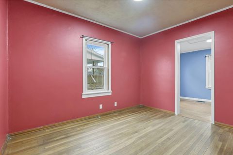 Tiny photo for 438 Clarendon Street, Newark, OH 43055 (MLS # 225044716)