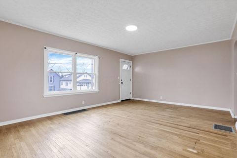 Tiny photo for 438 Clarendon Street, Newark, OH 43055 (MLS # 225044716)