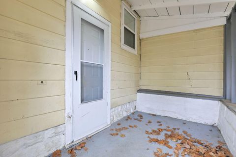 Tiny photo for 438 Clarendon Street, Newark, OH 43055 (MLS # 225044716)