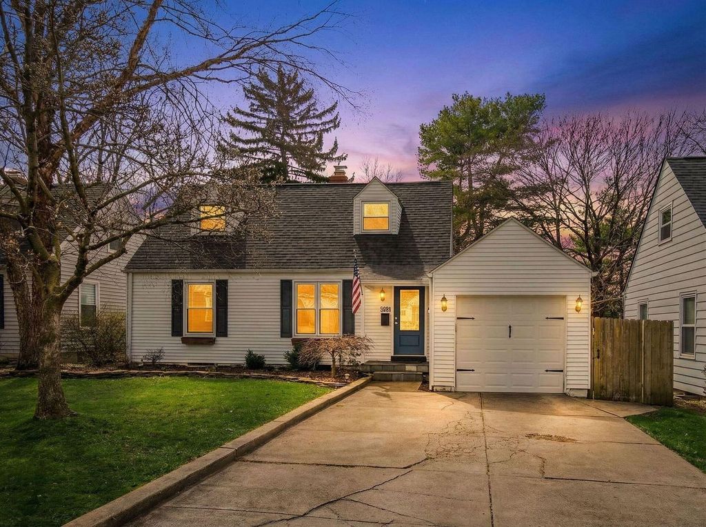 Photo of 569 Loveman Avenue, Worthington, OH 43085 (MLS # 226009202)