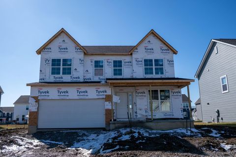 Photo of 69 Banyan Drive, Lewis Center, OH 43035 (MLS # 226007556)