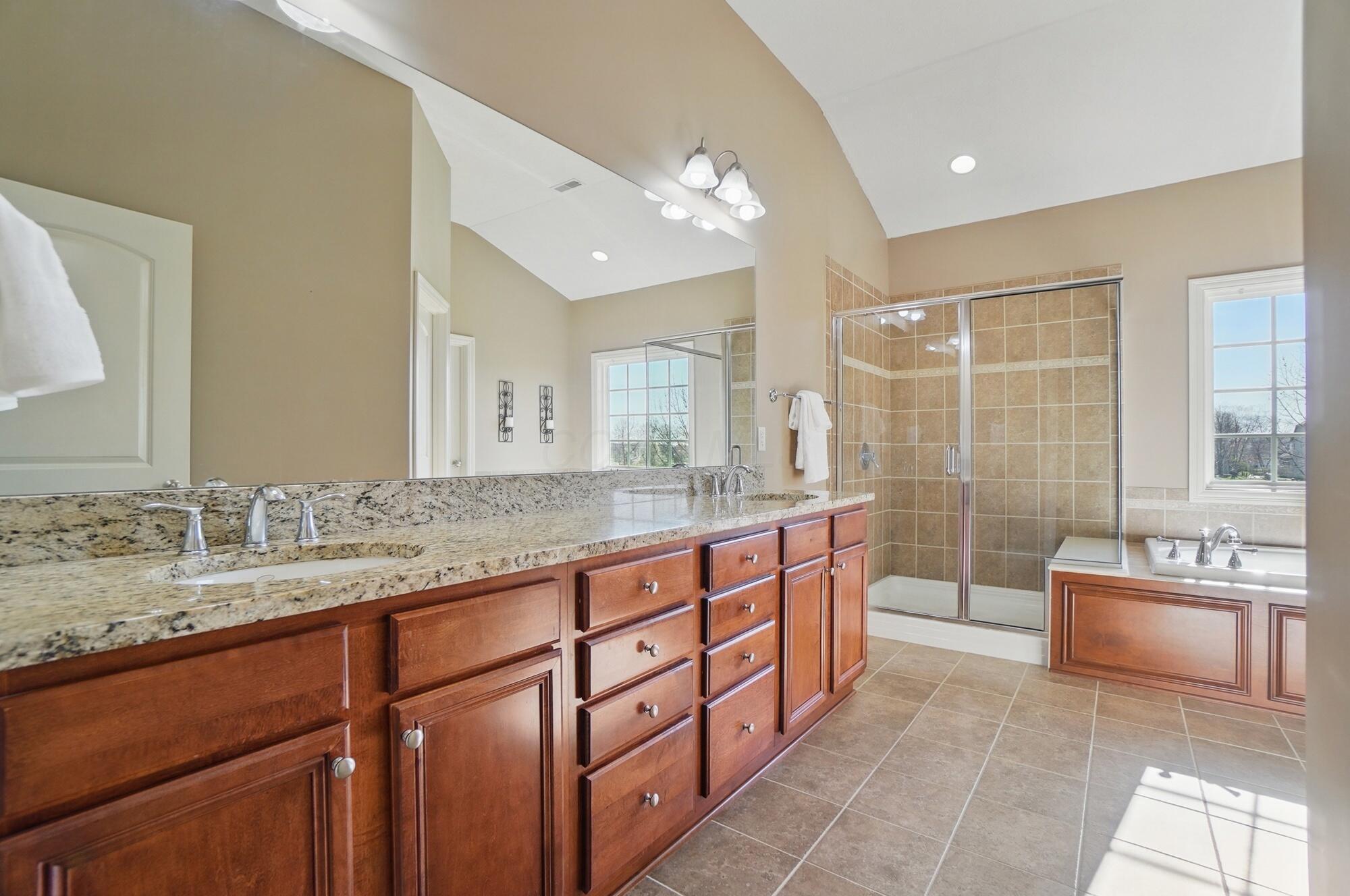 237 Kitdare Drive, Delaware, Ohio image 31