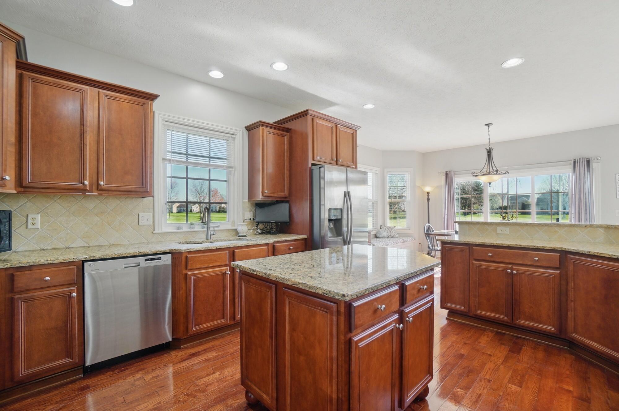 237 Kitdare Drive, Delaware, Ohio image 12