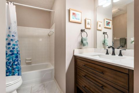 Tiny photo for 1828 Gardenstone Drive, Columbus, OH 43235 (MLS # 225044606)