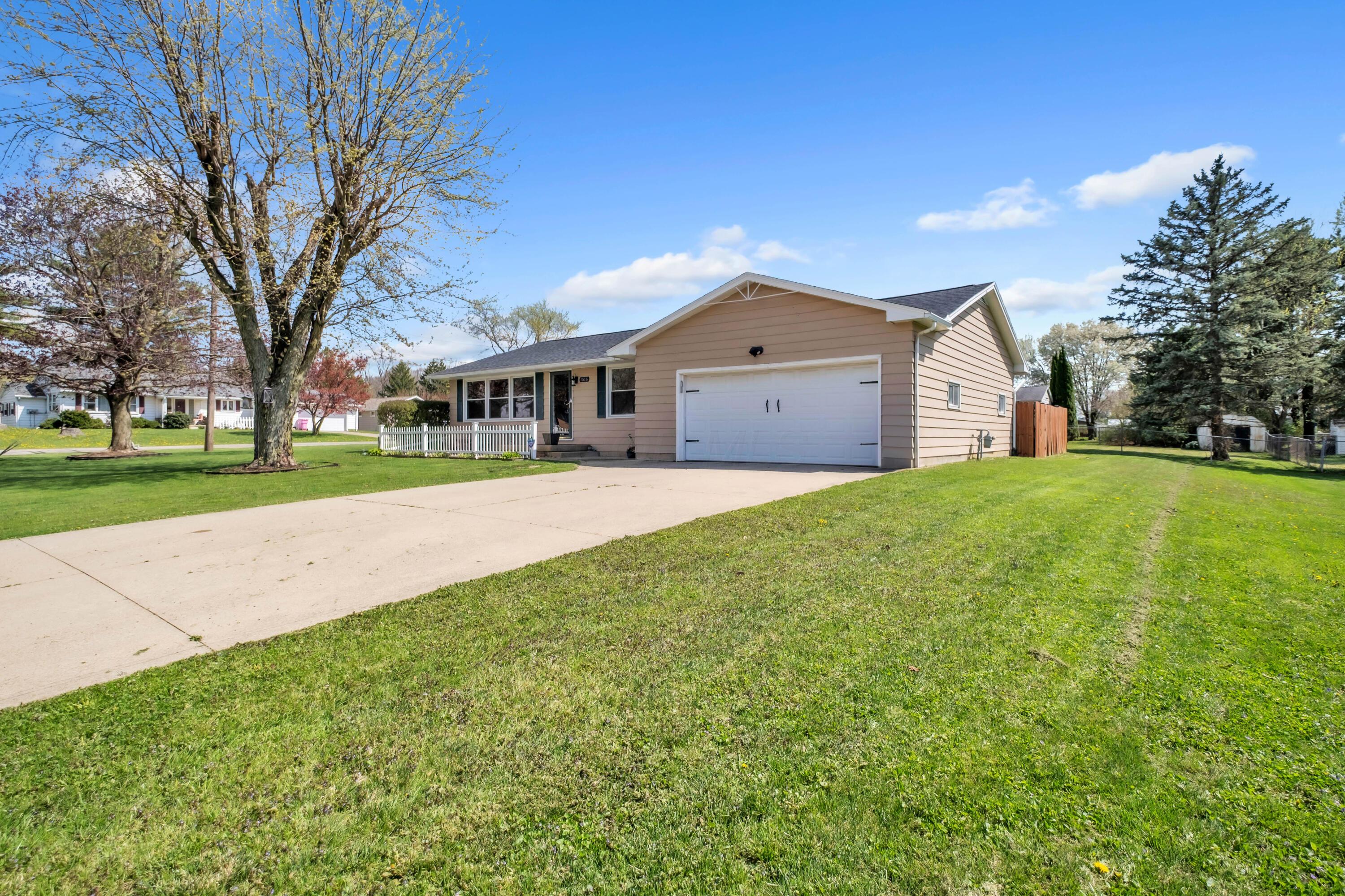1516 Grace Street, Mansfield, Ohio image 4