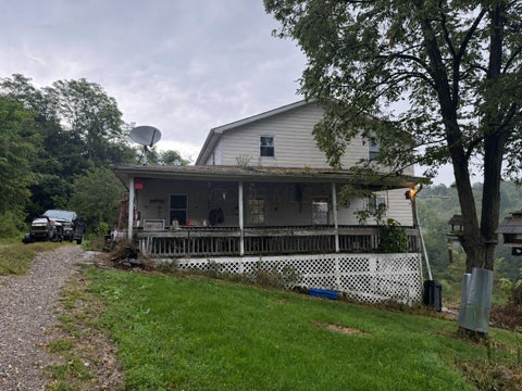 Homes For Sale - 30032 Maple Drive<br/> Quaker City, OH 43773
