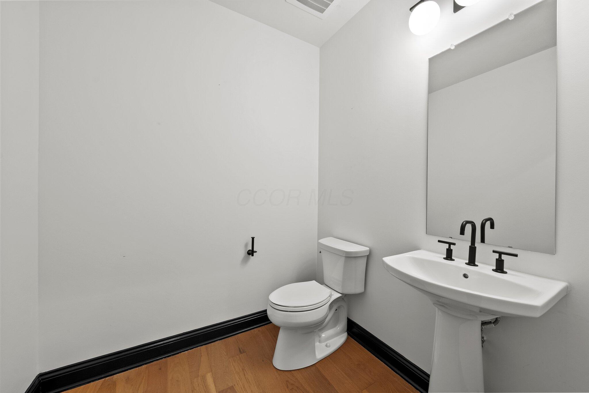 225 John H Mcconnell Boulevard #705, Columbus, Ohio image 25