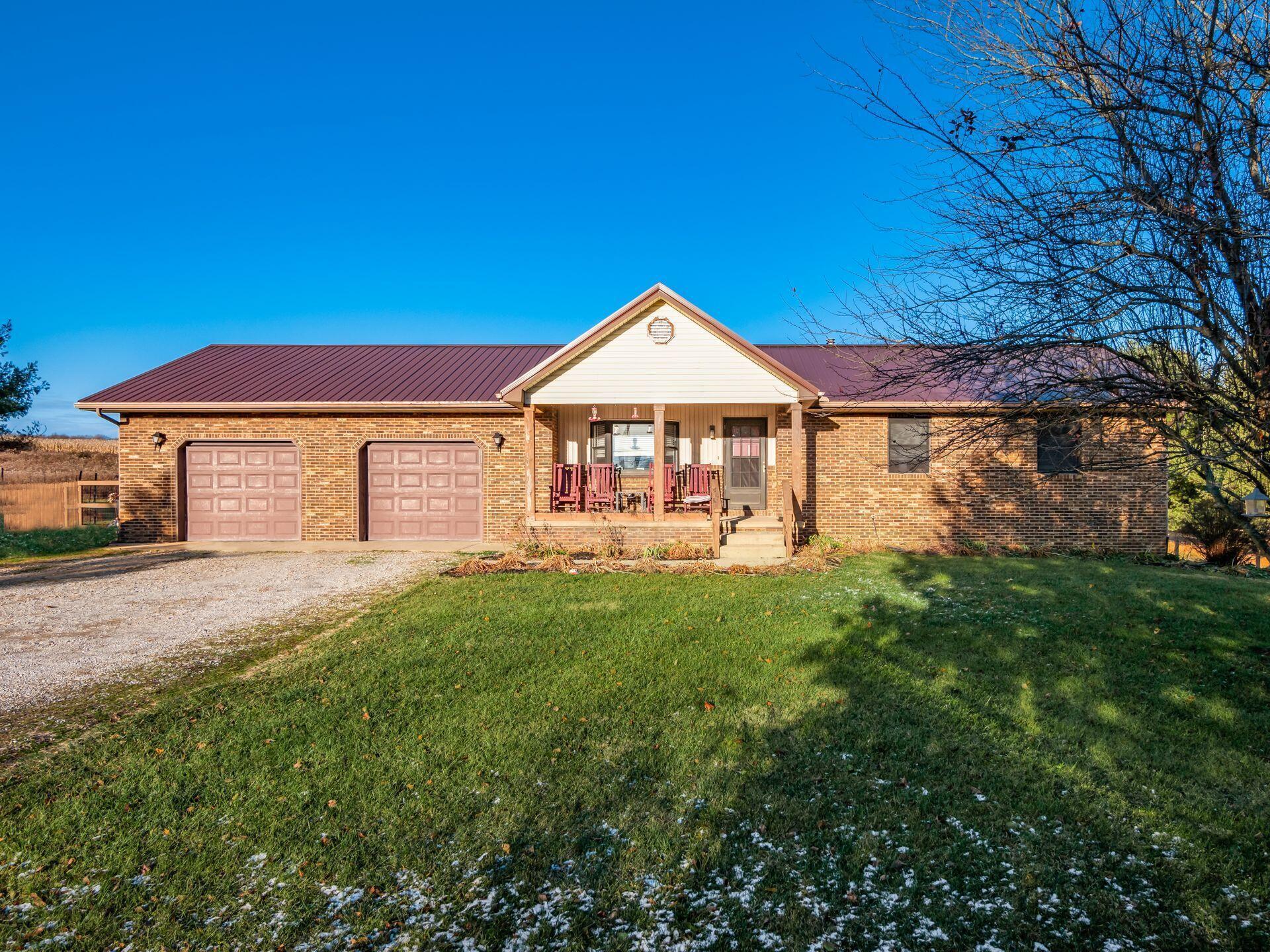 12890 Tarlton Road, Stoutsville, Ohio image 2