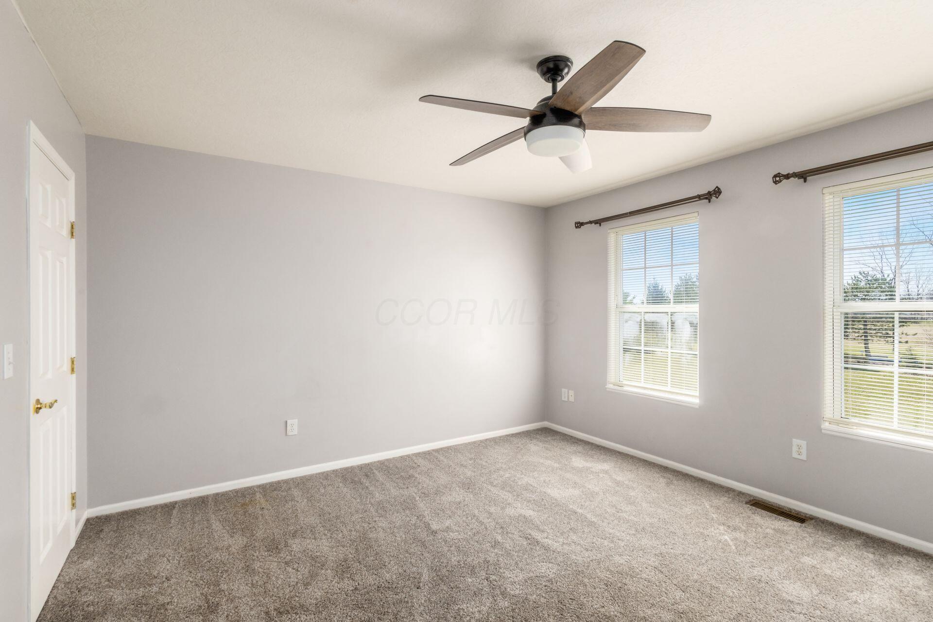 1077 Shady Lake Drive, Columbus, Ohio image 18