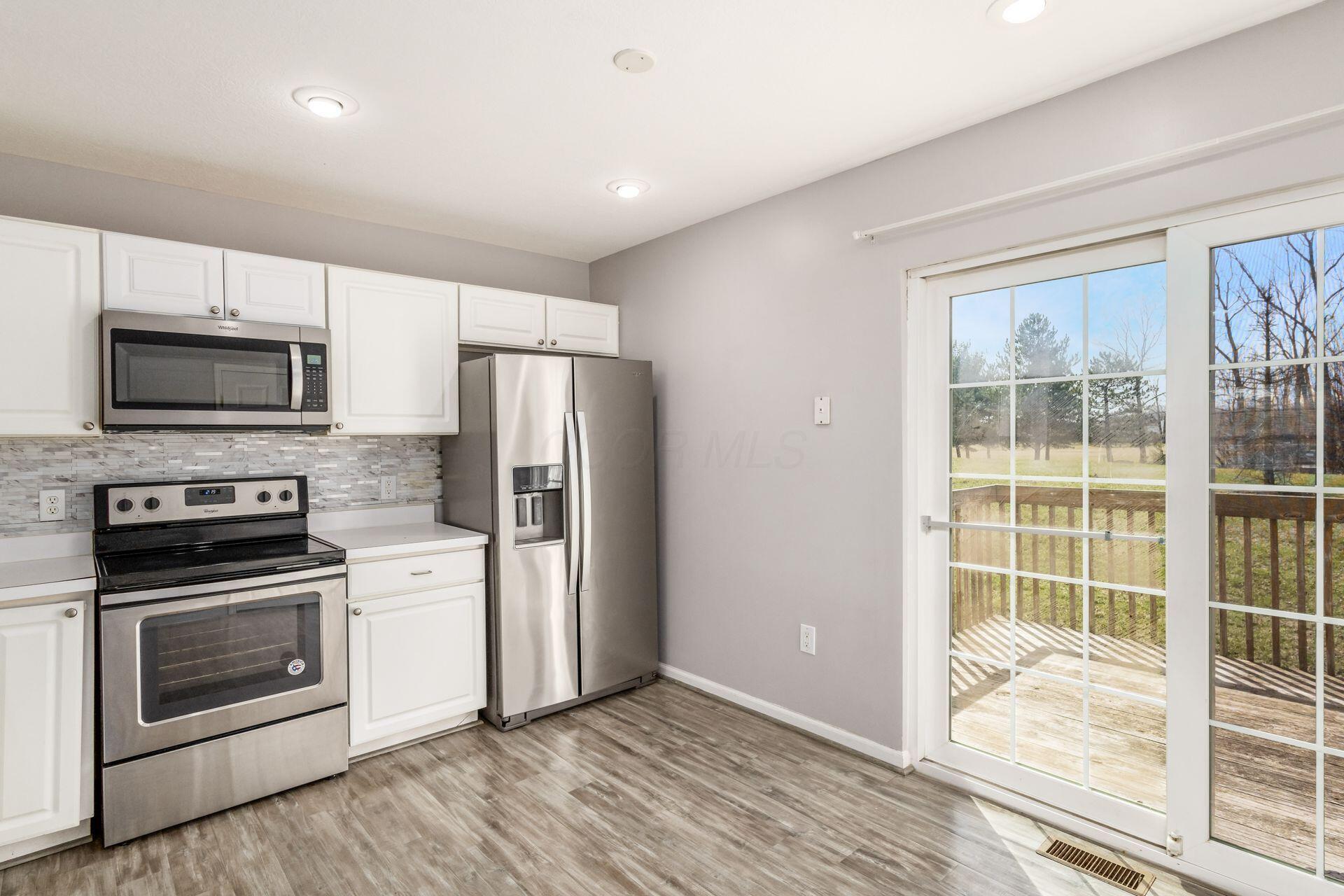 1077 Shady Lake Drive, Columbus, Ohio image 11