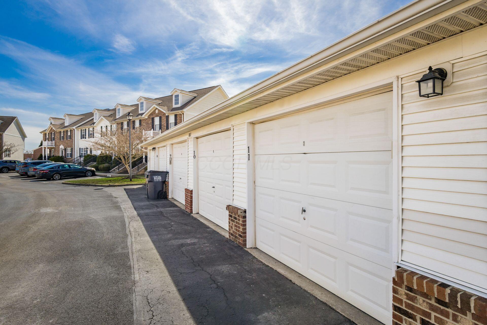 1077 Shady Lake Drive, Columbus, Ohio image 31