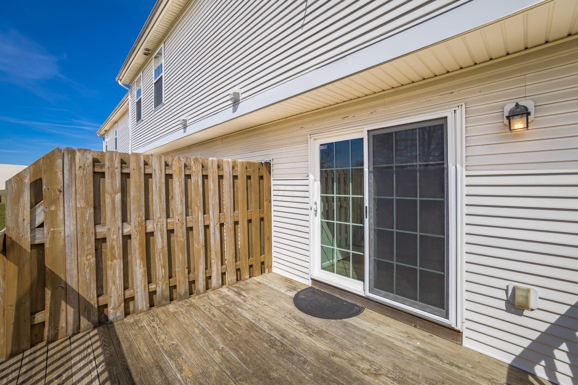 1077 Shady Lake Drive, Columbus, Ohio image 30
