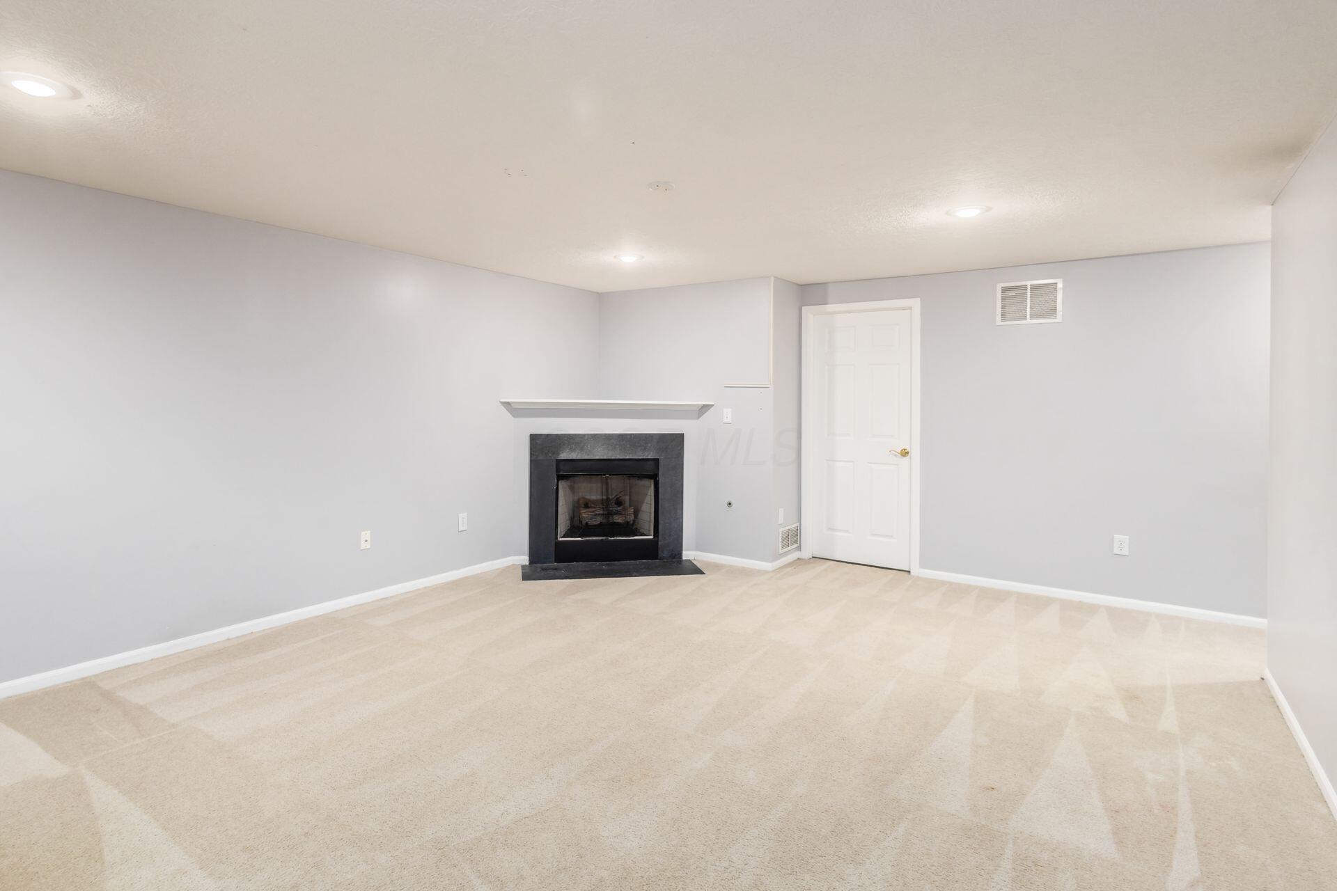 1077 Shady Lake Drive, Columbus, Ohio image 27