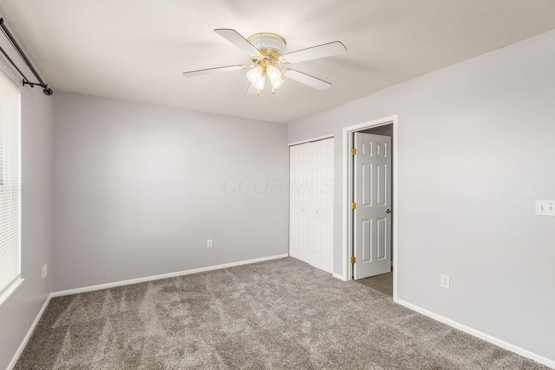 1077 Shady Lake Drive, Columbus, Ohio image 22