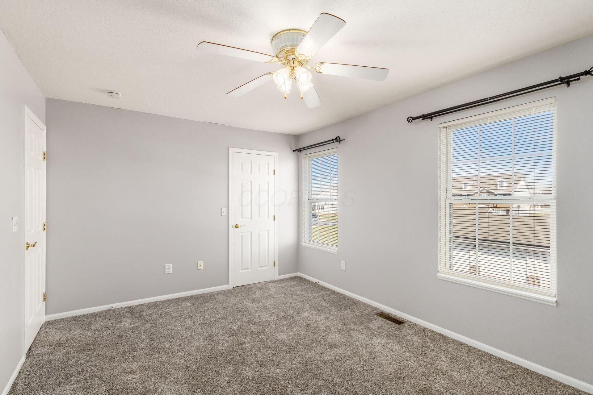 1077 Shady Lake Drive, Columbus, Ohio image 24