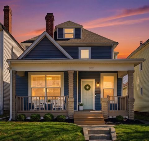 Photo of 300 S Cypress Avenue, Columbus, OH 43223 (MLS # 226007205)