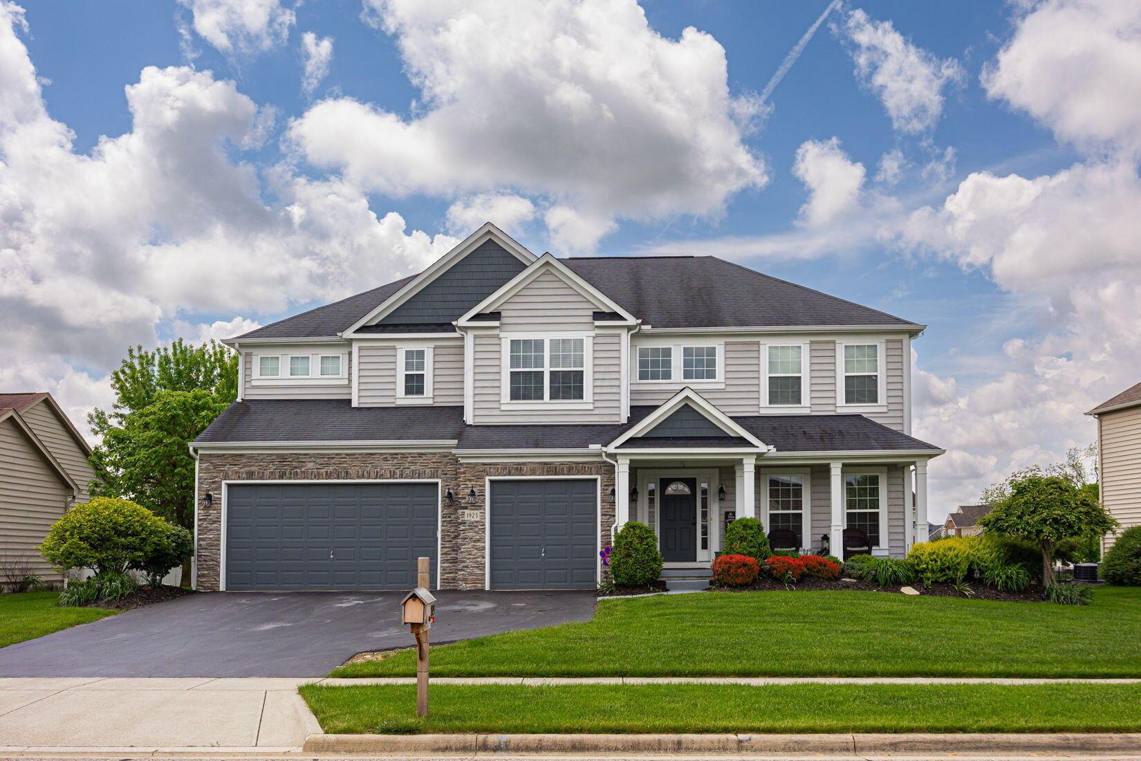 1923 Mallow Lane, Grove City, Ohio image 4