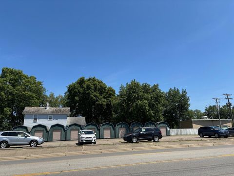 Photo of 1055 Weiant Avenue, Newark, OH 43055 (MLS # 225027990) Photo of 1055 Weiant Avenue, Newark, OH 43055 (MLS # 225027990)